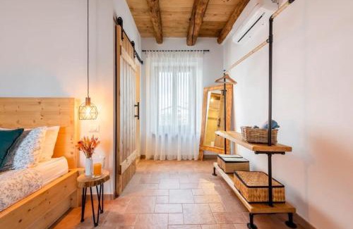 Cavalcaselle House | Casa Nostra - Garda Rooms