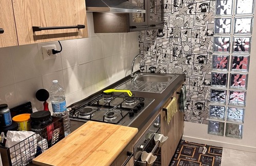 Rome Province Apartment | Casa Nuovo Salario, Palazzina in Cortina, Zona Roma Nord. Collegato Bene
