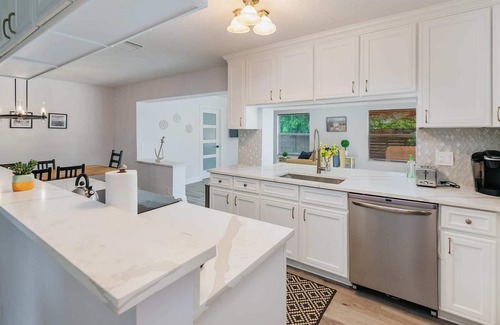 Lighthouse Point House | Casa Oasis w/Pool in Coastal/Beach Town!