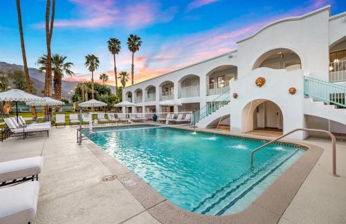 Uptown Design District Hotel | Casa Palma Hotel & Bungalows