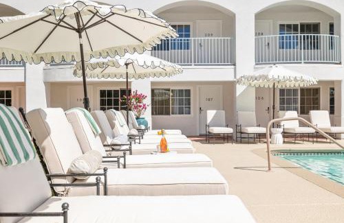 Uptown Design District Hotel | Casa Palma Hotel & Bungalows