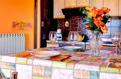 Civezza Apartment | Casa Paolo the apartment is located at the entrance of the village sleeps 2/4