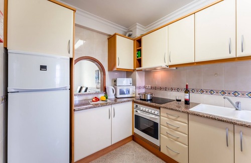 Vale de Carro Ski Chalet | Casa Pimenta | 5 Bedrooms | Central| Olhos de Água