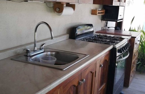 Los Tamarindos House | Casa Playas/Steps to the BEACH/Starlink