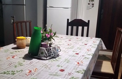 Ingleses Centro House | Casa Praia Gaivotas 100m from the sea, with large garden.