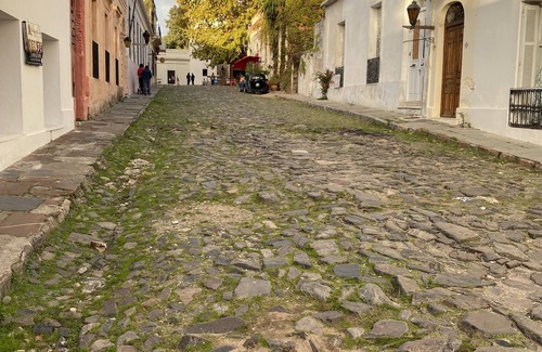 Colonia del Sacramento House | Casa privada en el Barrio Historico.