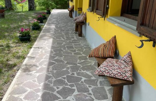 Corrubbio di Negarine House | casa RIFUGIO OLIVIERI