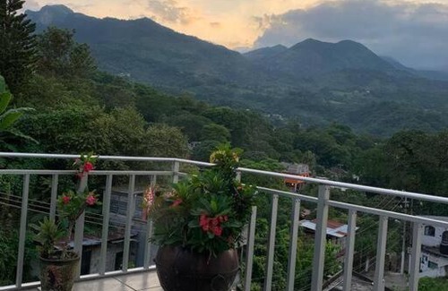 Xilitla House | Casa ROM, en Xilitla con bellas vistas