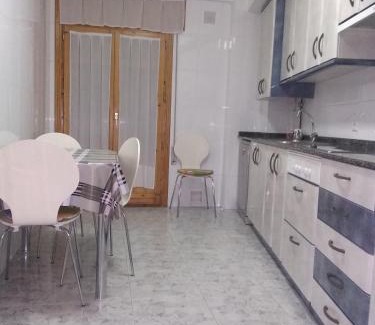 Alcaniz Apartment | Casa Rosa