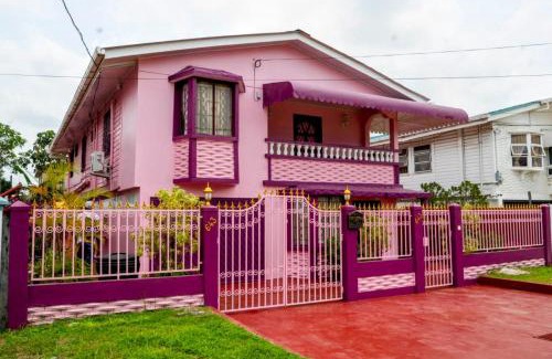 Georgetown House | Casa Rosa