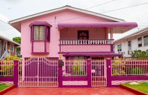 Georgetown House | Casa Rosa
