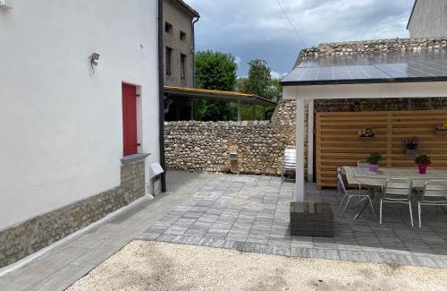 Pianzano Apartment | Casa Rossa