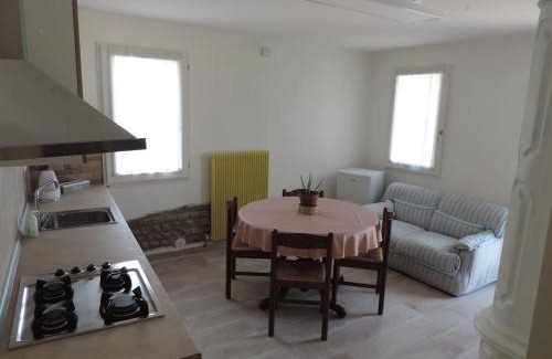 Pianzano Apartment | Casa Rossa