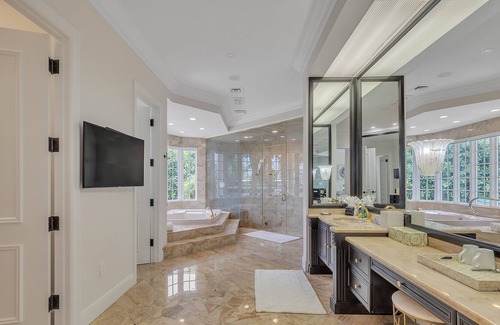 Las Olas Isles House | Casa Royale - Luxurious Waterfront Living by RedAwning