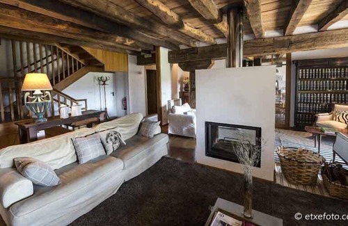 Etxarri House | Casa Rural Azpikoetxea