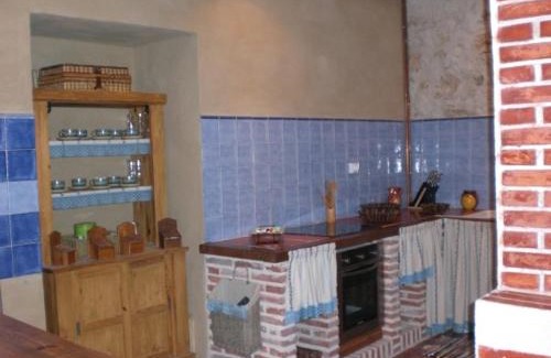Carbonero de Ahusin House | Casa Rural CASILLAS DEL MOLINO-Segovia
