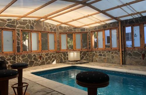 Sayalonga Ski Chalet | Casa rural Cristina- Piscina climatizada