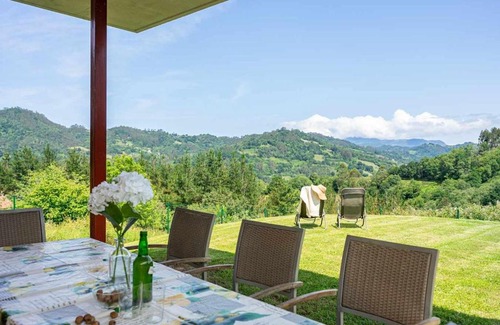 Carabano Ski Chalet | Casa Rural en Lucena