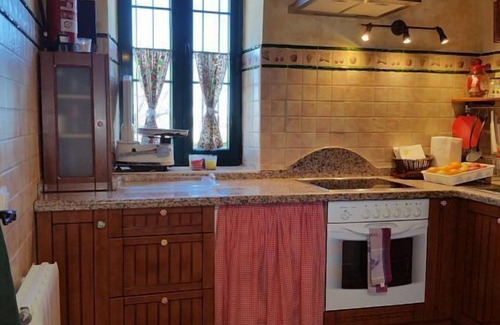 Pobladura del Valle Cottage | Casa Rural Antigua Train Station for 10 people