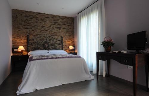 Tirvia House | Casa Rural La Comella
