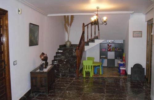Abarzuza House | Casa Rural Laguao