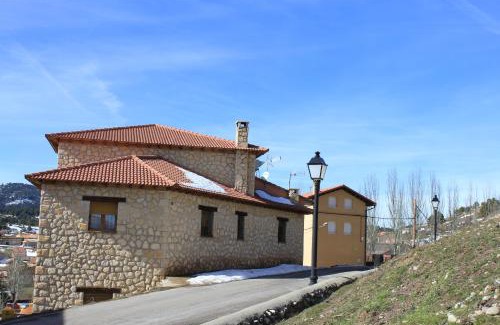 Guadalaviar Apartment | Casa Rural Lahuerta Apartamentos