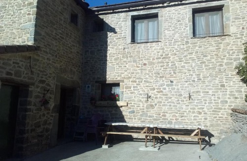 Belsue House | Casa Rural Lo Ferrero