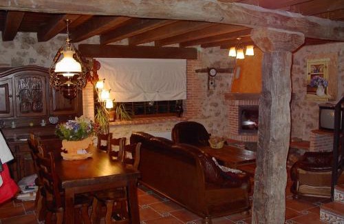 Mata de Quintanar House | Casa Rural Pincherres
