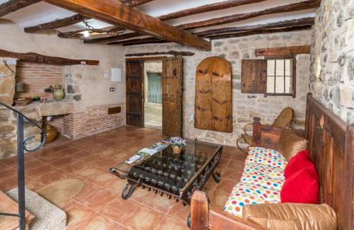 La Fresneda House | Casa rural Rosa