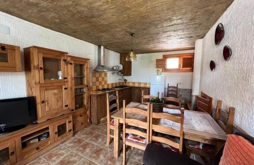 Elche De La Sierra Ski Chalet | Casa Rural - Vivienda Yunque