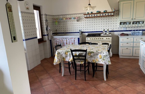 Montabone Villa | Casa San Rocco Piemonte - bjergtop - 360 udsigt - pool.