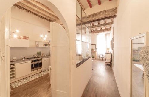 Old Town Apartment | casa sangiacomo quattro