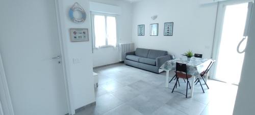 Torre Pedrera Apartment | Casa Sardina, per mare e fiera