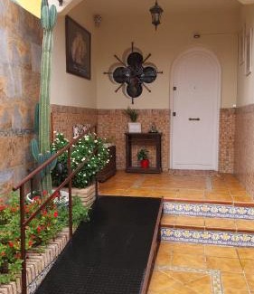 Villanueva del Ariscal House | Casa Serena