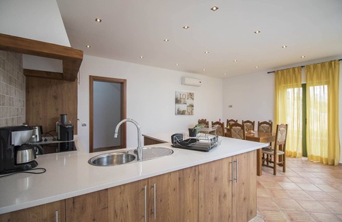 Ariolos Cottage | Casa Serena | 6 Bedrooms | Country House | Estoi