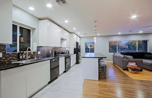 Village Grove House | Casa Serenity