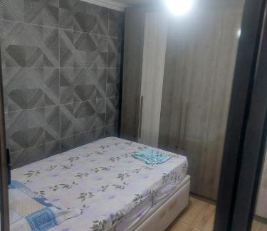 Jardim Industrial 1a Secao Apartment | Casa simples e aconchegante/Banho quente