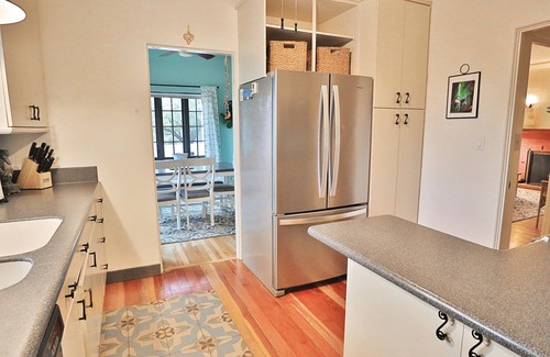 Sam Hughes House | Casa Sonrisa, 3 bed 2 bath in historic Sam Hughes neighborhood next to a park