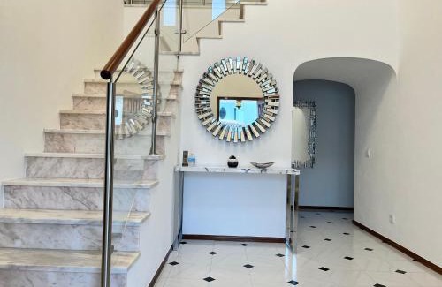 Almancil House | Casa SP- Villa with heated pool near Vilamoura, Vale do Lobo
