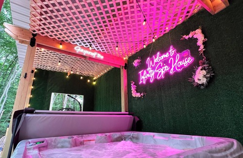 Woodridge Cottage | Casa spa House