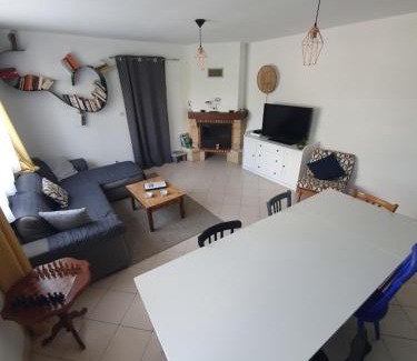 Chauvigny House | Casa Talbat