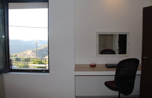 Petrokefalo House | CASA TALI VILLA - modern, stylish villa with pool