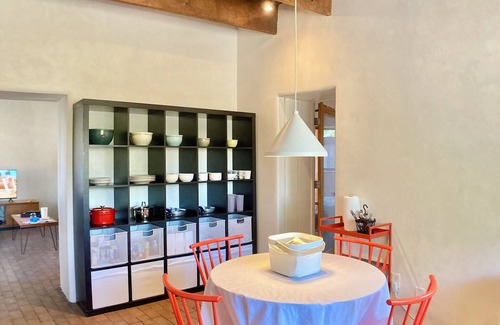 Los Duranes House | Casa Terrone: Walk Along the Acequia