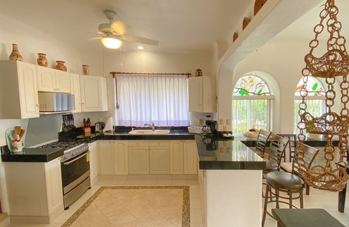 Playacar Fase I House | Casa Tomas Playacar - 4 Bed 4.5 bath Beach House with Pool in gated community