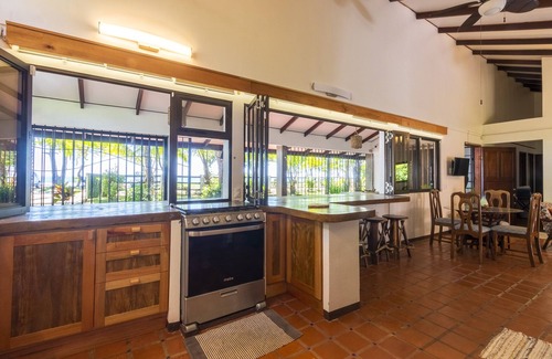 Esterillos Oeste House | Casa Tortuga - Beachfront House