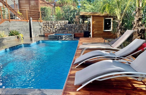 Carosse Villa | Casa Toscane, luxury villa in St Gilles les Bains, swimming pool, jacuzzi
