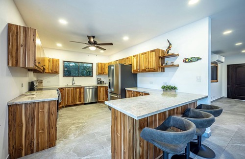 Barrio Santa Lucia House | Casa Toucan – Tropical Beachside house in a Gated Community