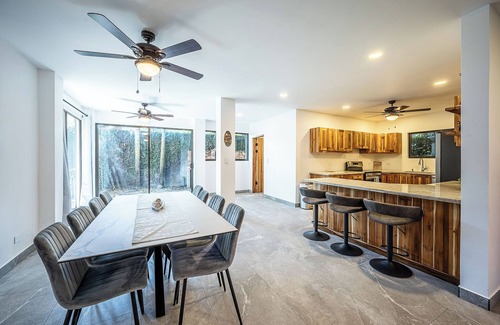 Barrio Santa Lucia House | Casa Toucan – Tropical Beachside house in a Gated Community