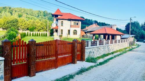 Horezu House | Casa Tudorescu