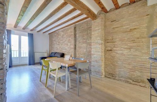 Logrono Historic Centre Apartment | Casa Uva Plaza del Mercado by Clabao